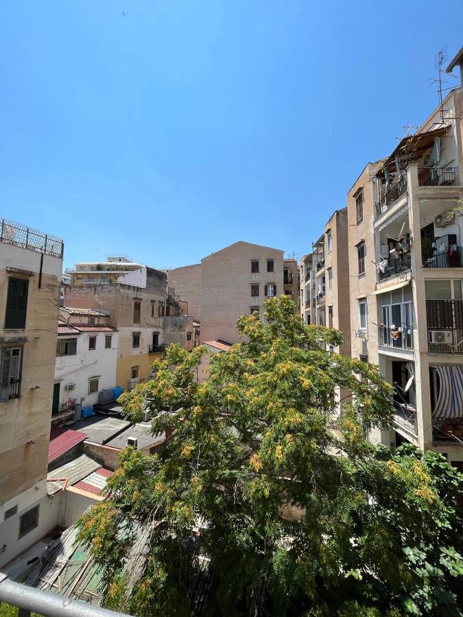 Al Cortile Di Maqueda Apartment ปาแลร์โม ภายนอก รูปภาพ