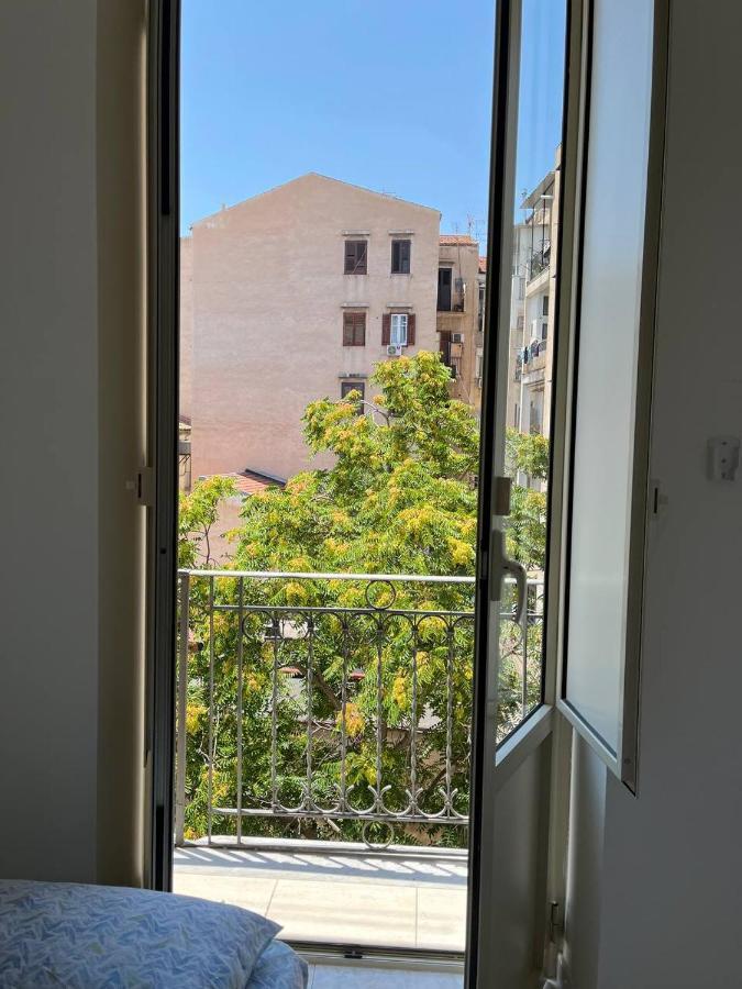 Al Cortile Di Maqueda Apartment ปาแลร์โม ภายนอก รูปภาพ